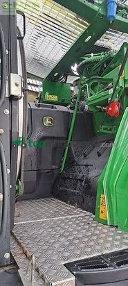 Cosechadora de Cereal - John Deere - 8400