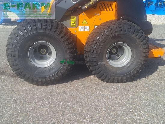 Minicargadora - Giant - gs900 skid