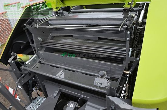 Empacadora gigant - Claas - rollant 520 rc