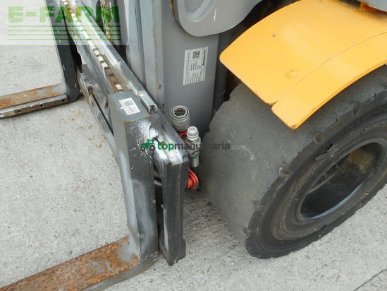 Elevadora - Jungheinrich - dfg425s triplex 4,4m + ss + 4. kreis