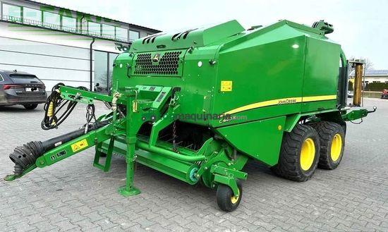 Empacadora gigant - John Deere - c 440 r