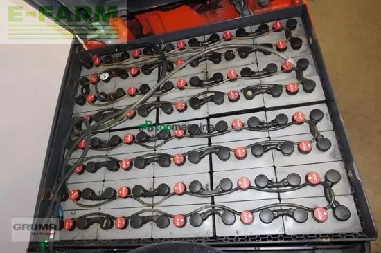 Elevadora - Linde - e 25/600 hl 387