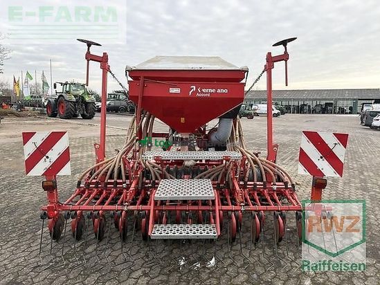 Sembradora - Kverneland - drillkombination ac