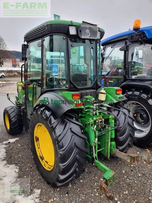 Tractor agrícola - John Deere - 5615 vinero