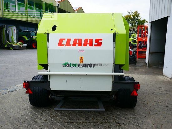 Empacadora gigant - Claas - rollant 355 rc