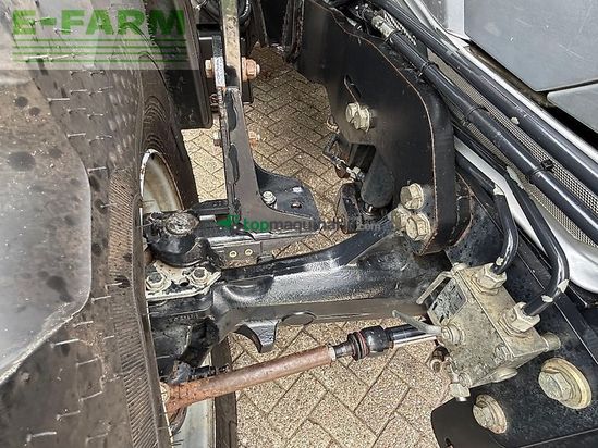 Tractor agrícola - Lamborghini - r6. 135 // deutz-fahr ttv 420