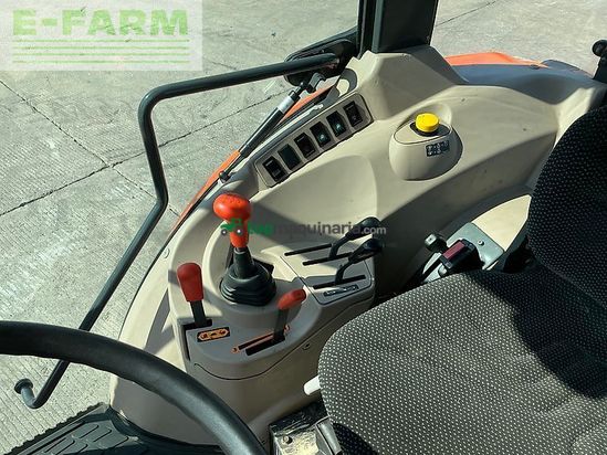 Tractor agrícola - Kubota - m7040 hydraulic shuttle tractor (st27188)