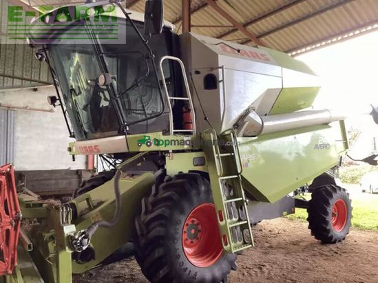 Cosechadora de Cereal - Claas - avero 240 t4f