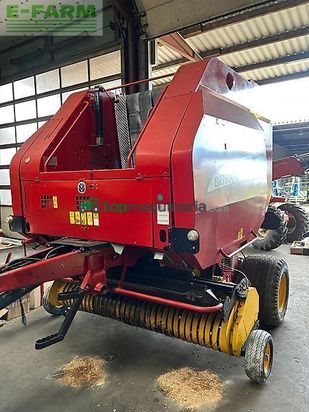 Empacadora gigant - New Holland - br 750