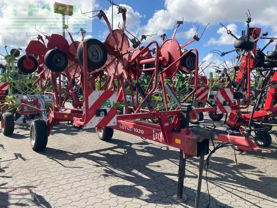 Henificador - Lely - lotus 1020