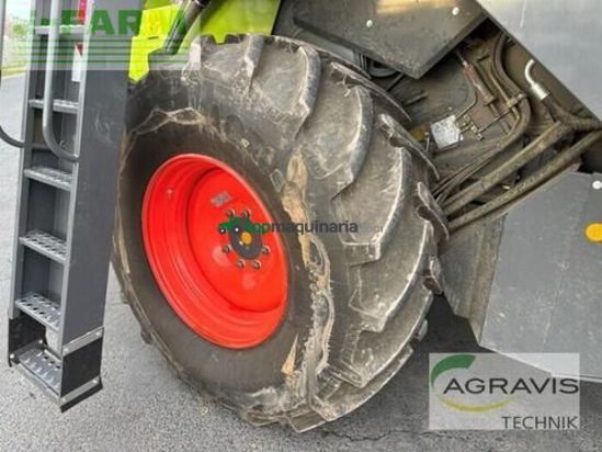 Cosechadora de Cereal - Claas - evion 450 maxi + sw v500