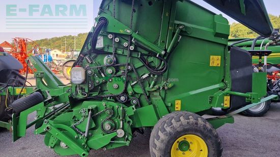 Empacadora gigant - John Deere - v451m
