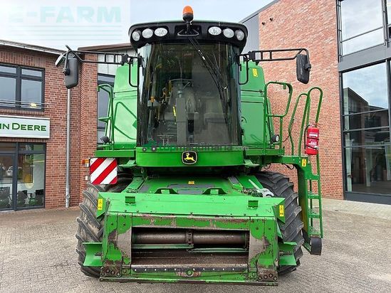 Cosechadora de Cereal - John Deere - t560