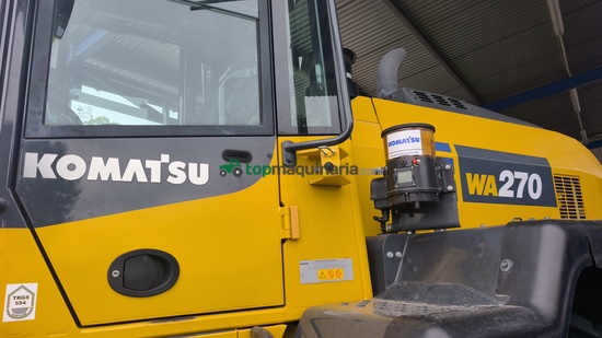 Pala cargadora Komatsu WA270-8