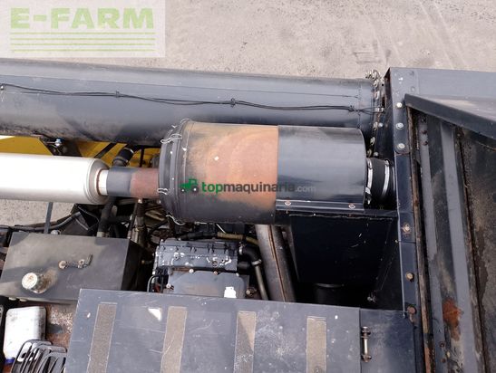 Cosechadora de Cereal - New Holland - CR980