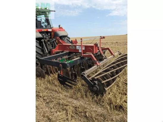 Cultivador - Gregoire Besson - dcrp300