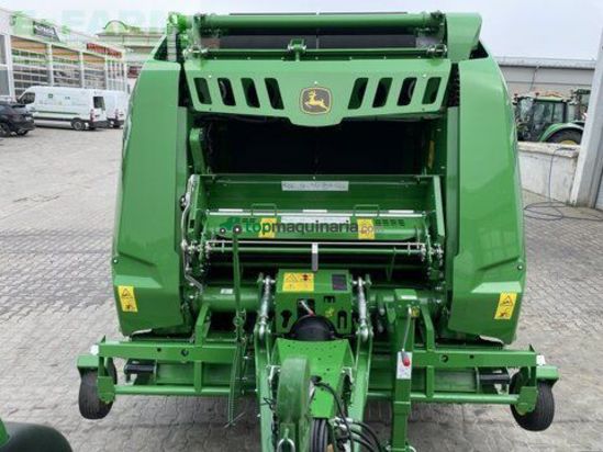 Empacadora gigant - John Deere - v461 r