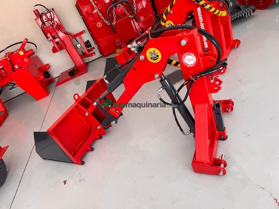  PALA CARGADORA TRASERA REFORZADA PARA TRACTOR – 5 PINCHOS EXTRAÍBLES