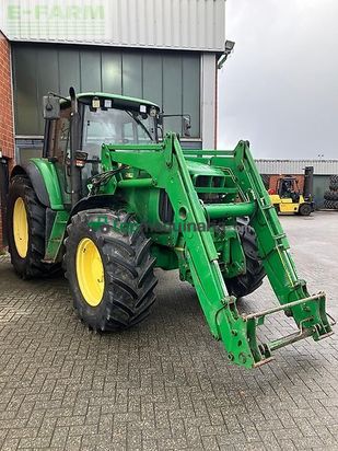 Tractor agrícola - John Deere - 6820