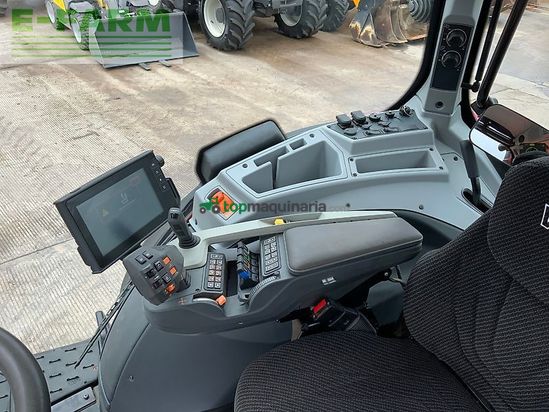 Tractor agrícola - Valtra - t174 versu unlimited tractor (st26322)
