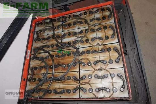 Elevadora - Linde - e 50/600 hl 388