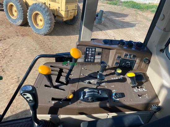 Tractor agrícola - John Deere - 6210 PREMIUM