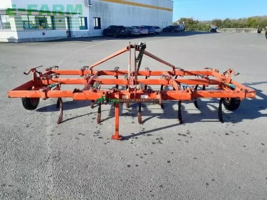 Cultivador - Kverneland - chisel