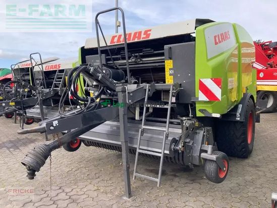 Empacadora gigant - Claas - rollant 454 uniwrap