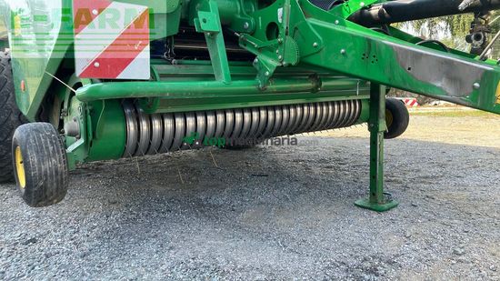 Empacadora gigant - John Deere - V461R