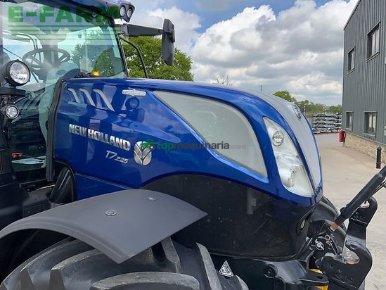 Tractor agrícola - New Holland - t7.225 blue power tractor (st26639)