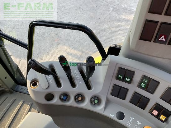 Tractor agrícola - Claas - 820 axion tractor (st23326)