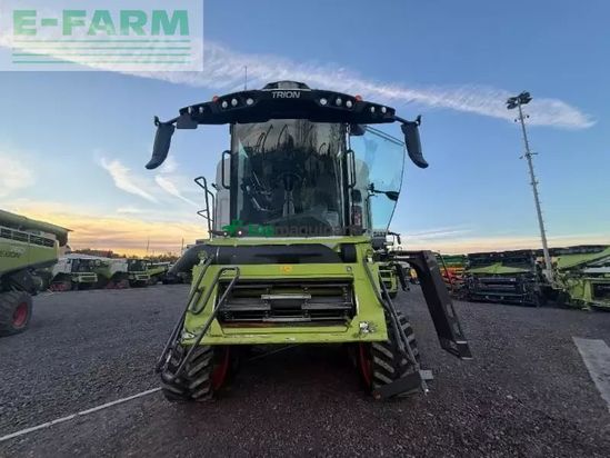 Cosechadora de Cereal - Claas - trion 750 terra trac