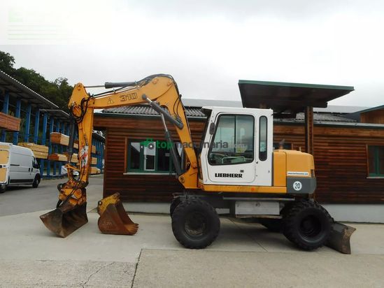 Excavadora - Liebherr - a310b ( 12.000kg ) hydr. sw + 2 löffel