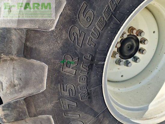 Cosechadora de Cereal - New Holland - cr 9090