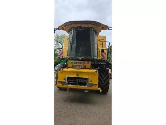 Cosechadora de Cereal - New Holland - cr8-80