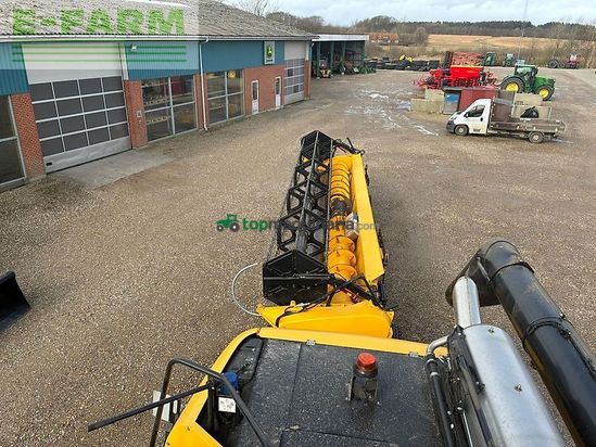 Cosechadora de Cereal - New Holland - cx 8.90 slh