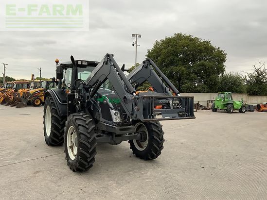 Tractor agrícola - Valtra - n113 hi tech tractor (st23833)