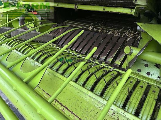 Empacadora gigant - Claas - rollant 240