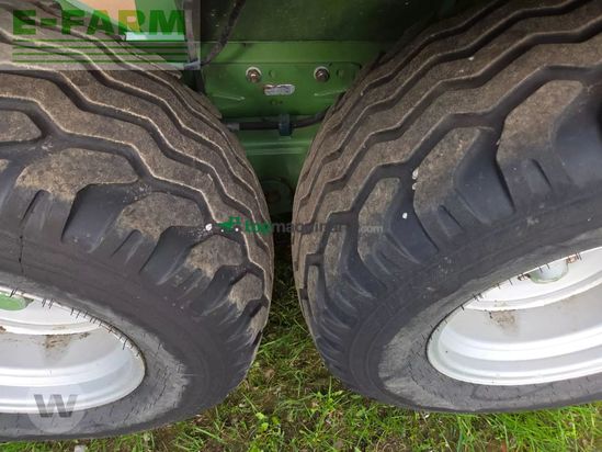 Empacadora gigant - Krone - comprima cv 150 xc