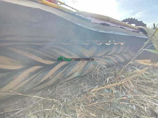 Segadora trasera Pottinger modelo Novacat 352 RCB con acondicionador