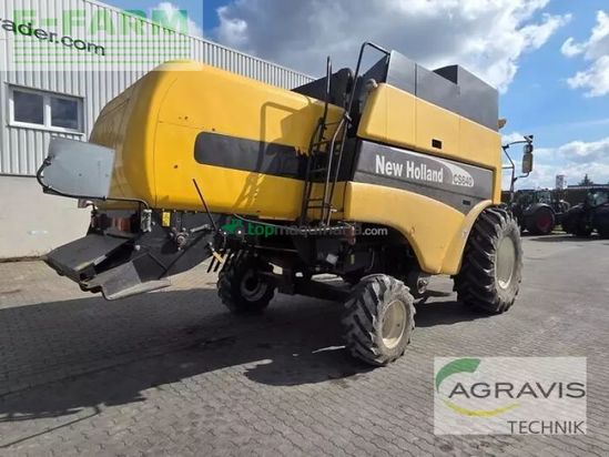 Cosechadora de Cereal - New Holland - cs 640