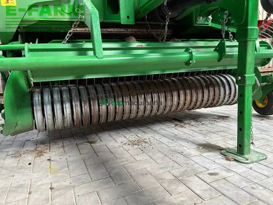 Empacadora gigant - John Deere - v 461 m