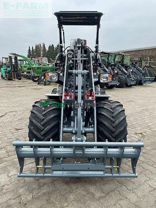 Minicargadora - Giant - g2300 hd
