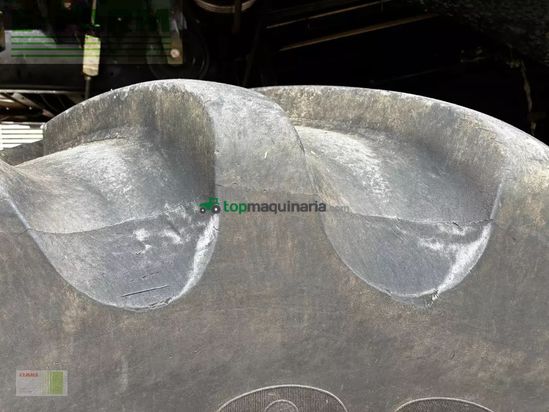 Cosechadora de Cereal - New Holland - cr 9060