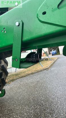 Empacadora gigant - John Deere - V461R