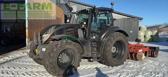 Tractor agrícola - Valtra - T235D
