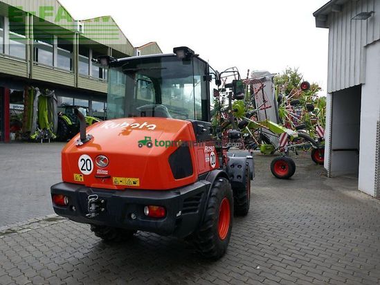 Minicargadora - Kubota - r090