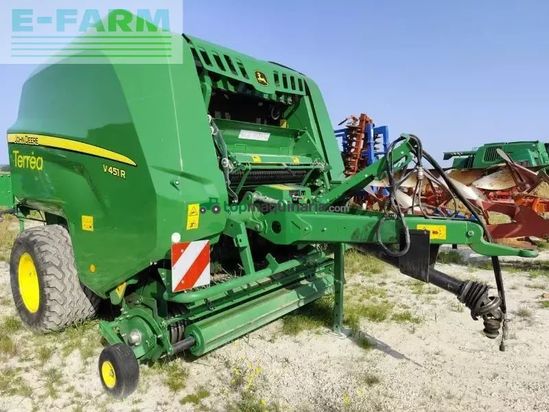 Empacadora gigant - John Deere - v451r