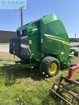 Empacadora gigant - John Deere - v451m
