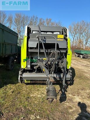 Empacadora gigant - Claas - variant 360